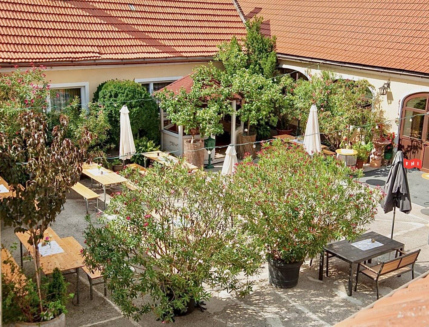 Tradititioneller Vierkanthof mit 2 Wohnhäusern, ideal als Gemeinschaftspraxis Nähe Stift Göttweig bei Krems