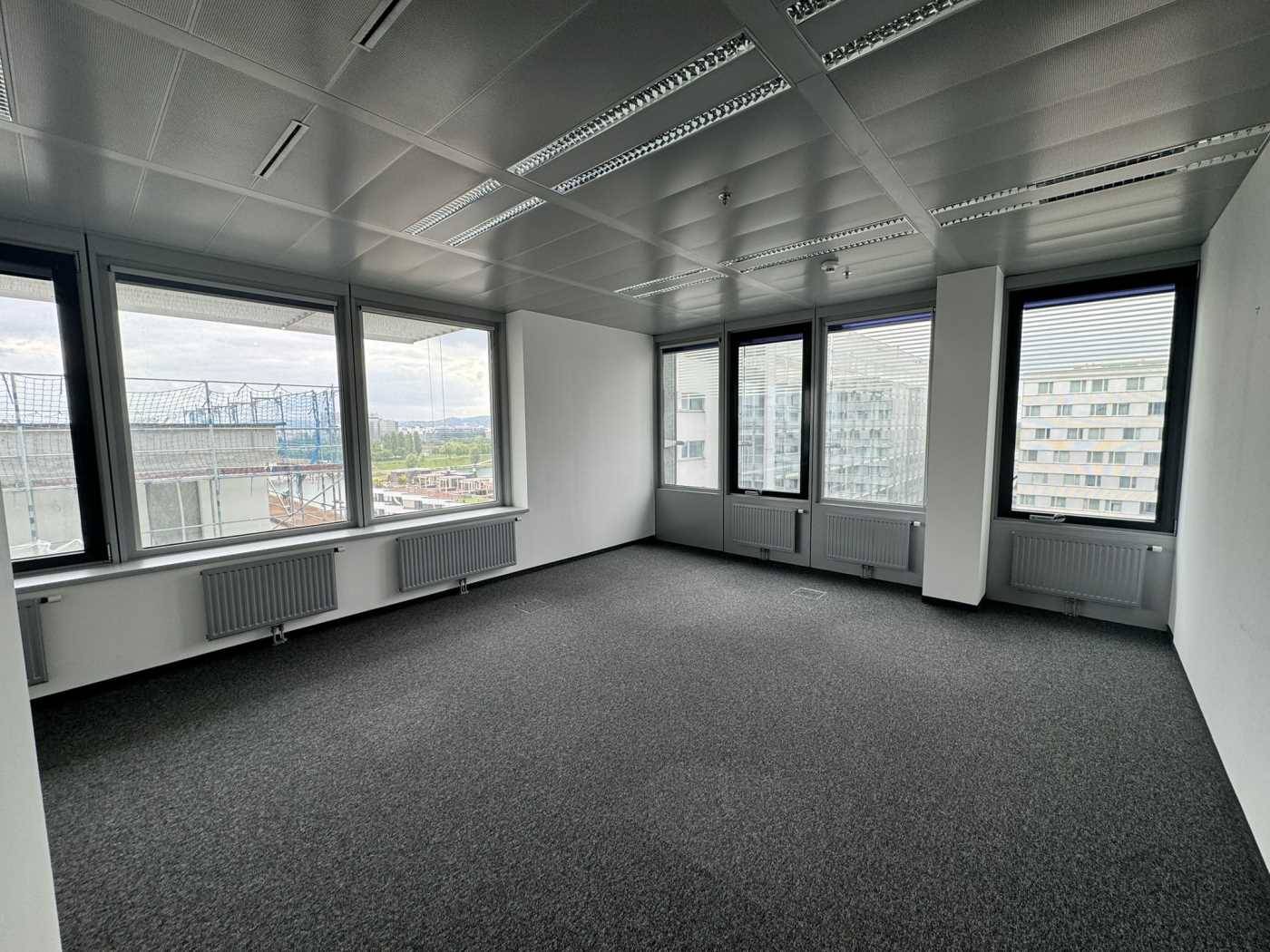 ARES TOWER - moderne Büroflächen!