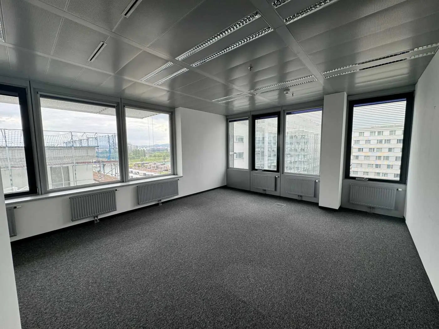 ARES TOWER - moderne Büroflächen!