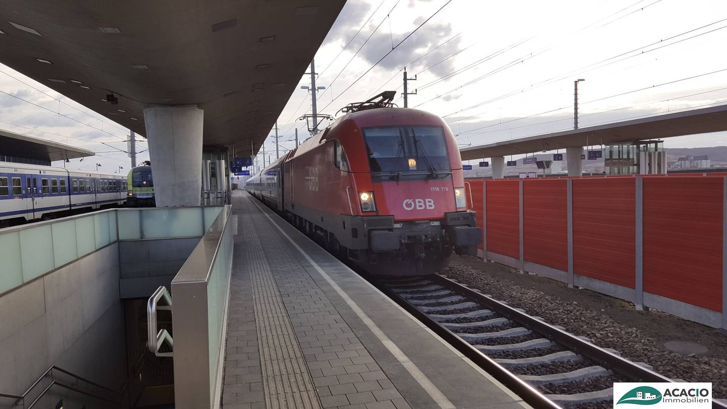 Building plot in the heart of the Tullnerfeld with optimal public transport connections