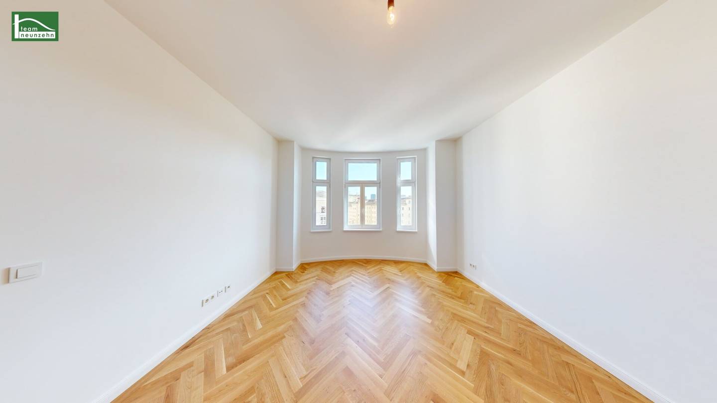 Commission-free! Exclusive large city apartment in top location - Noble living on 126 m² plus loggia and high-quality fittings