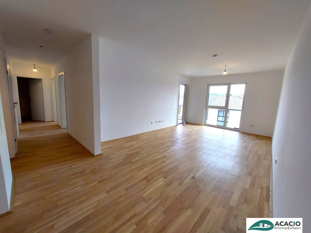 Neubau Wohnung mit Loggia Erstbezug