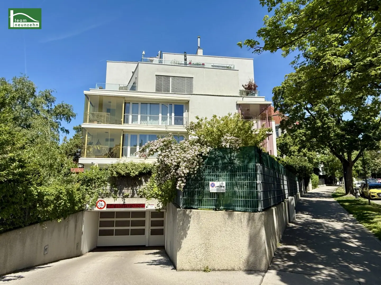 Exklusive 4-Zimmer-Dachgeschosswohnung mit großzügigen Terrassen in 1190 Wien
