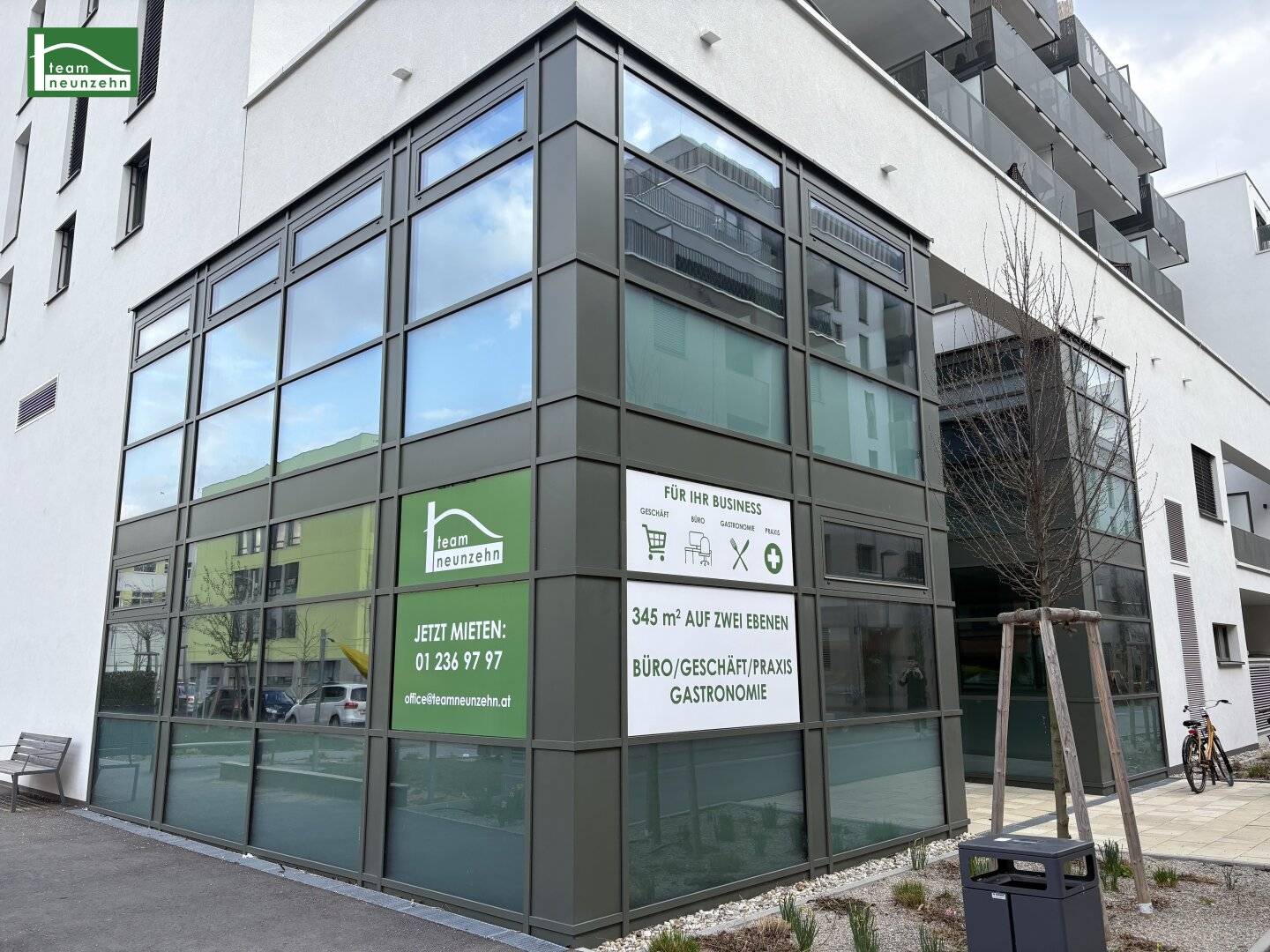 Commercial space with great potential - Office/Gastronomy/Medical practice possible - near U1