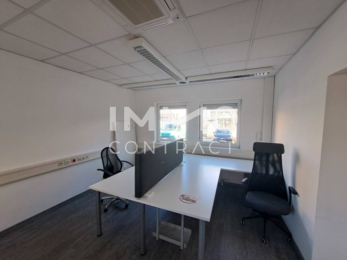 Ground floor apartment in central location with air conditioning