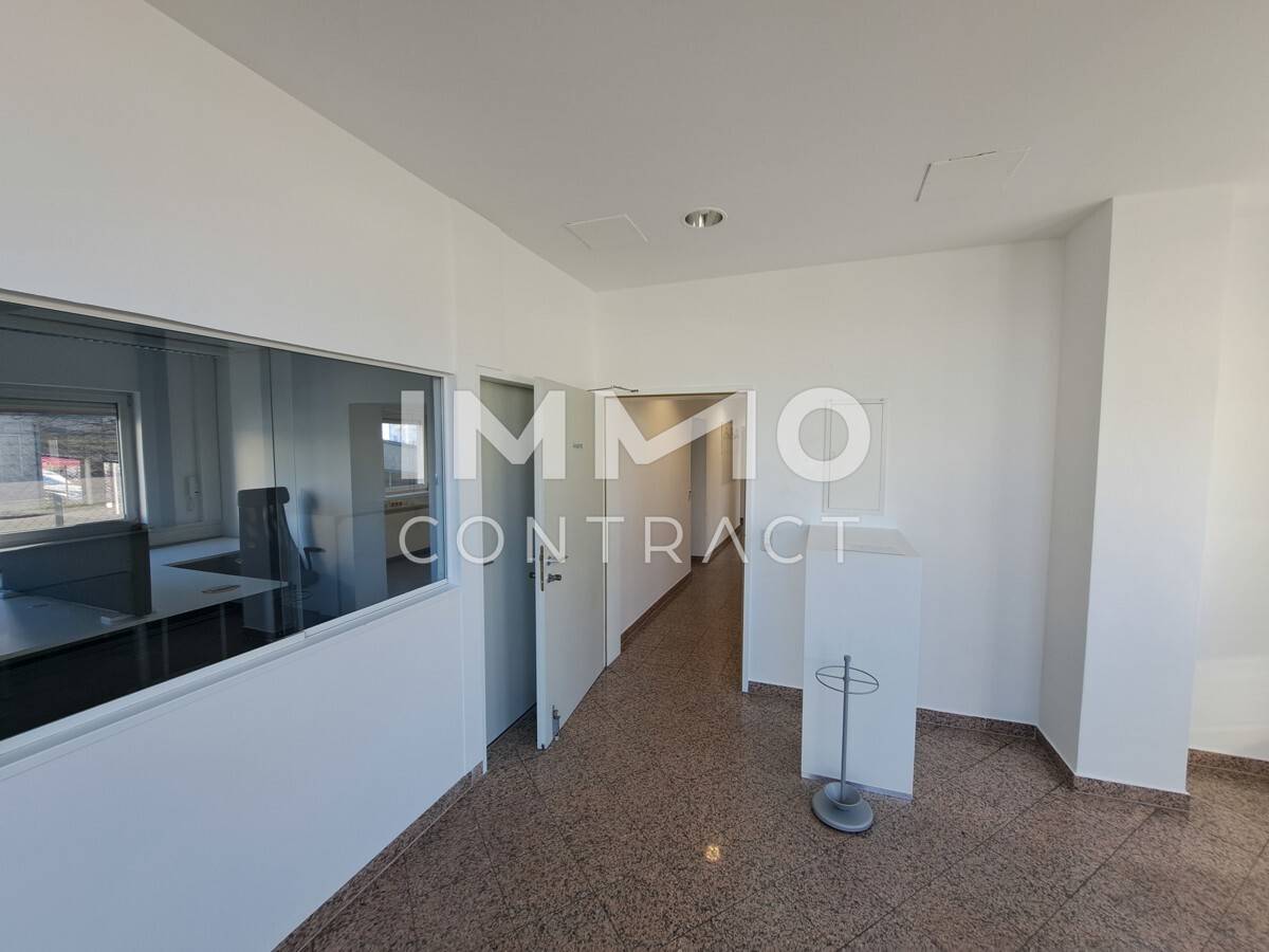 Ground floor apartment in central location with air conditioning