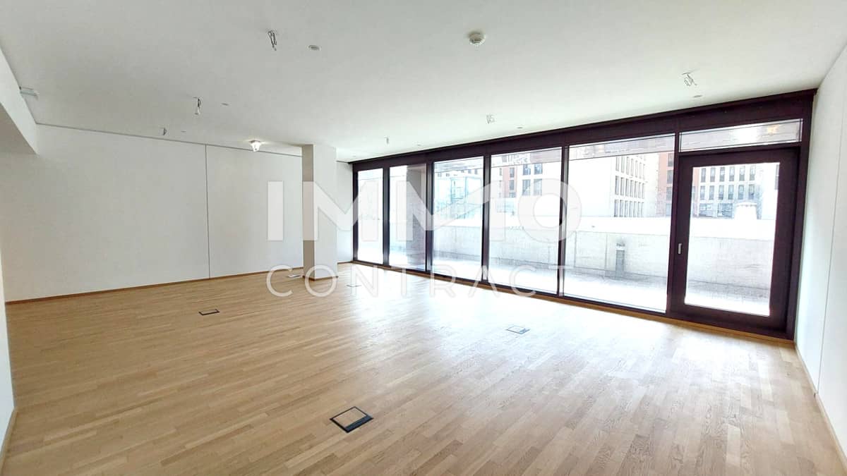 ERSTBEZUG: 72 m² im TrIIIple Plaza - Büro, Ordination oder Atelier möglich