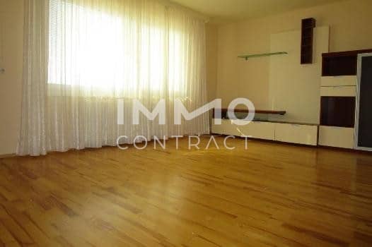 Tenant occupied apartment with a fully equipped kitchen