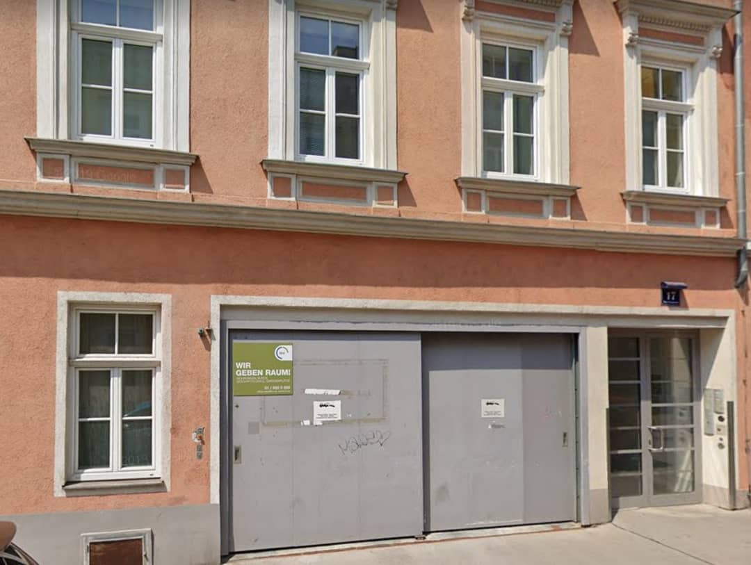 STAPELPARKPLATZ!  Arnsteingasse 17 Hebebühnen-Abstellplatz für Autos bis 1,50m,