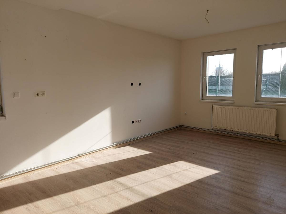 Wohnung with office and storage space