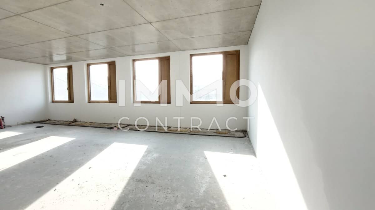 Gut aufgeteilte Ordinationsfläche mit großzügiger Terrasse - 170m²