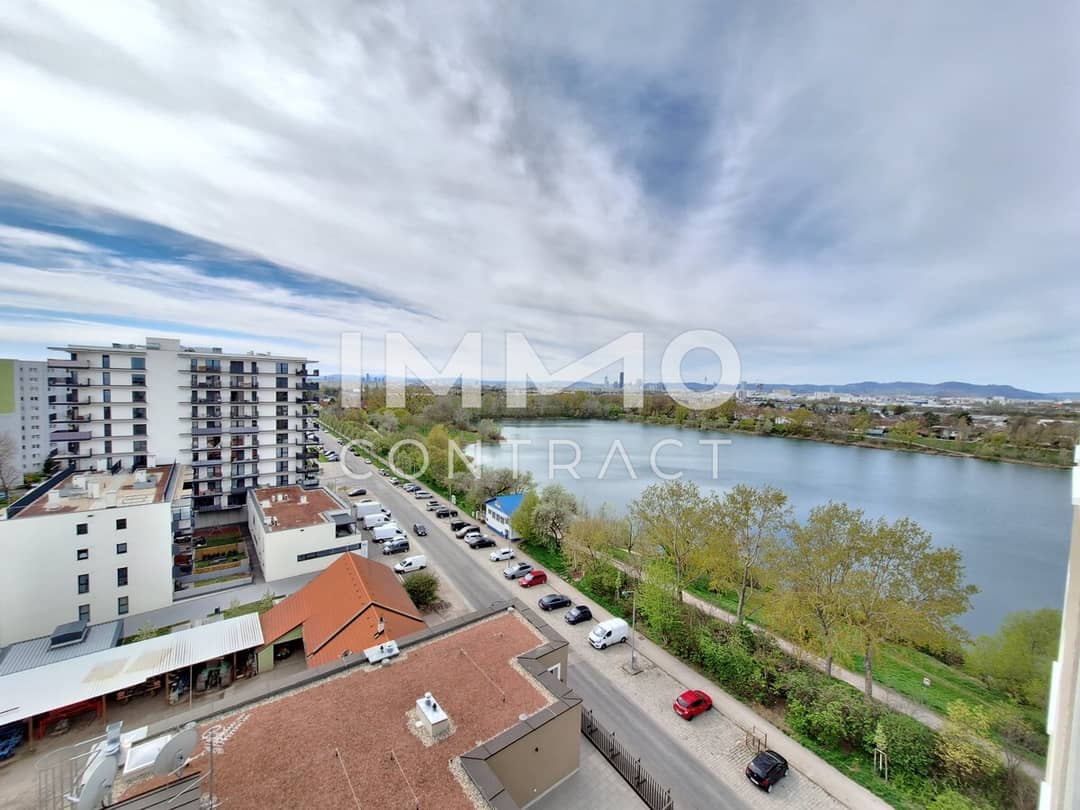 Erstbezug Wohnung mit Loggia am Badeteich