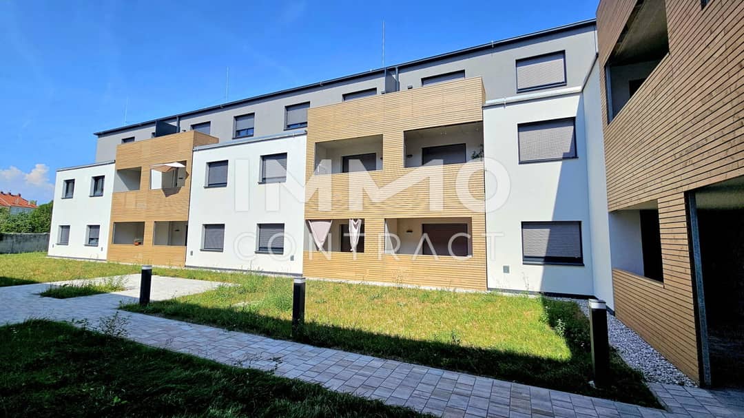 With loggia and parking in a quiet area