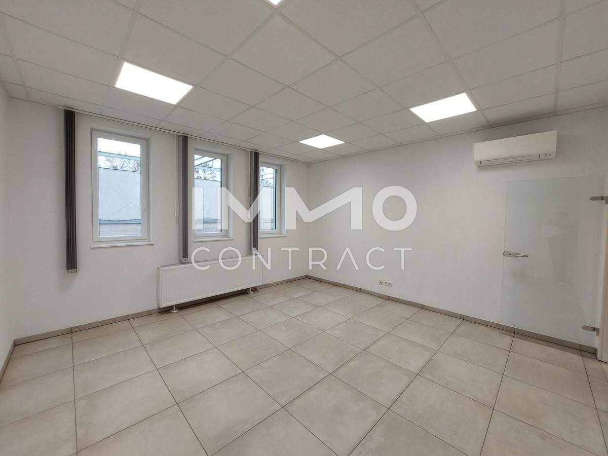 Ground floor office with own entrance and parking