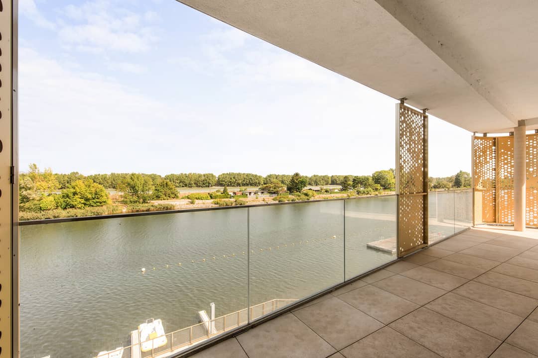 Apartment with Danube view and private jetty