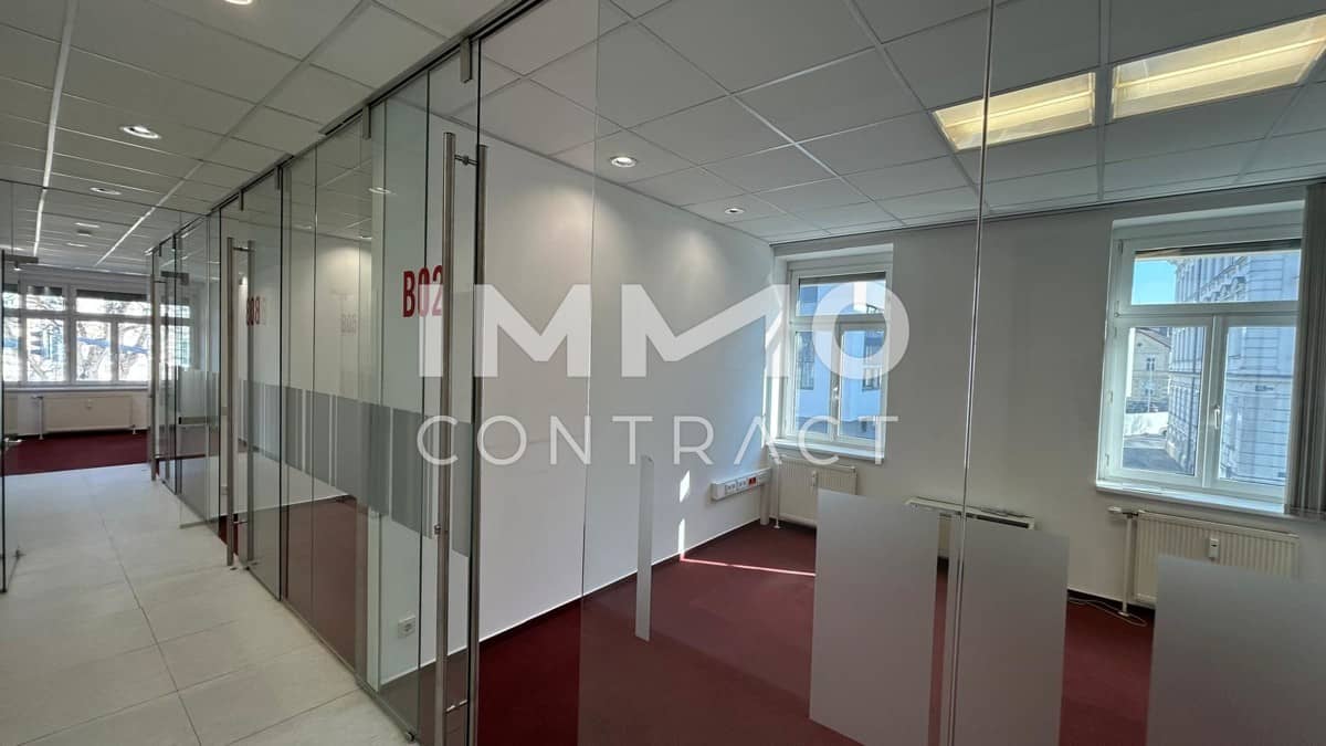 Apartment spacious office space near the center of town de