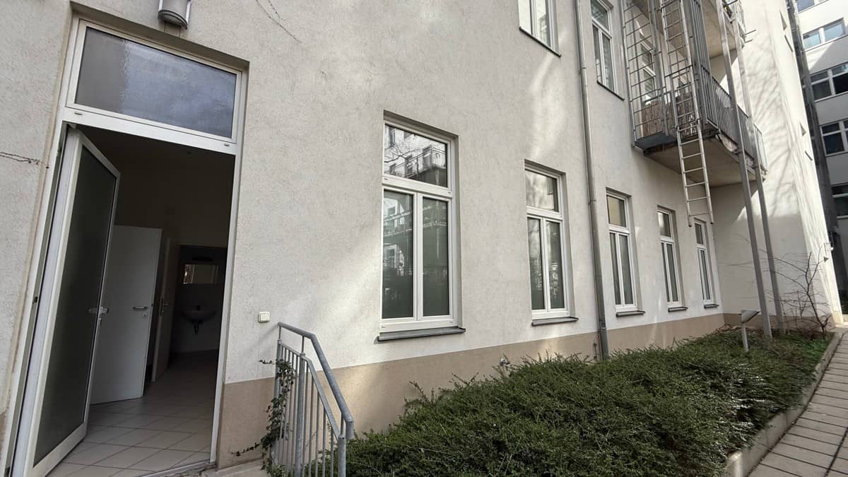 RUHIGES BÜRO IN DER LANDSTRAßER HAUPTSTRAßE