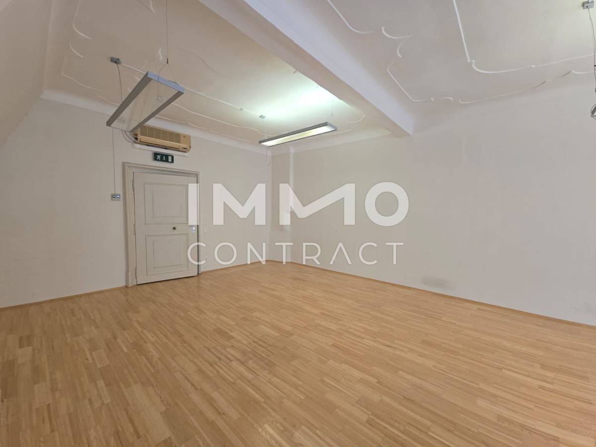Bürofläche im "gemalten Haus" in Top-Lage zu vermieten - nahe dem Hauptplatz / Herrengasse 3 - Top 518
