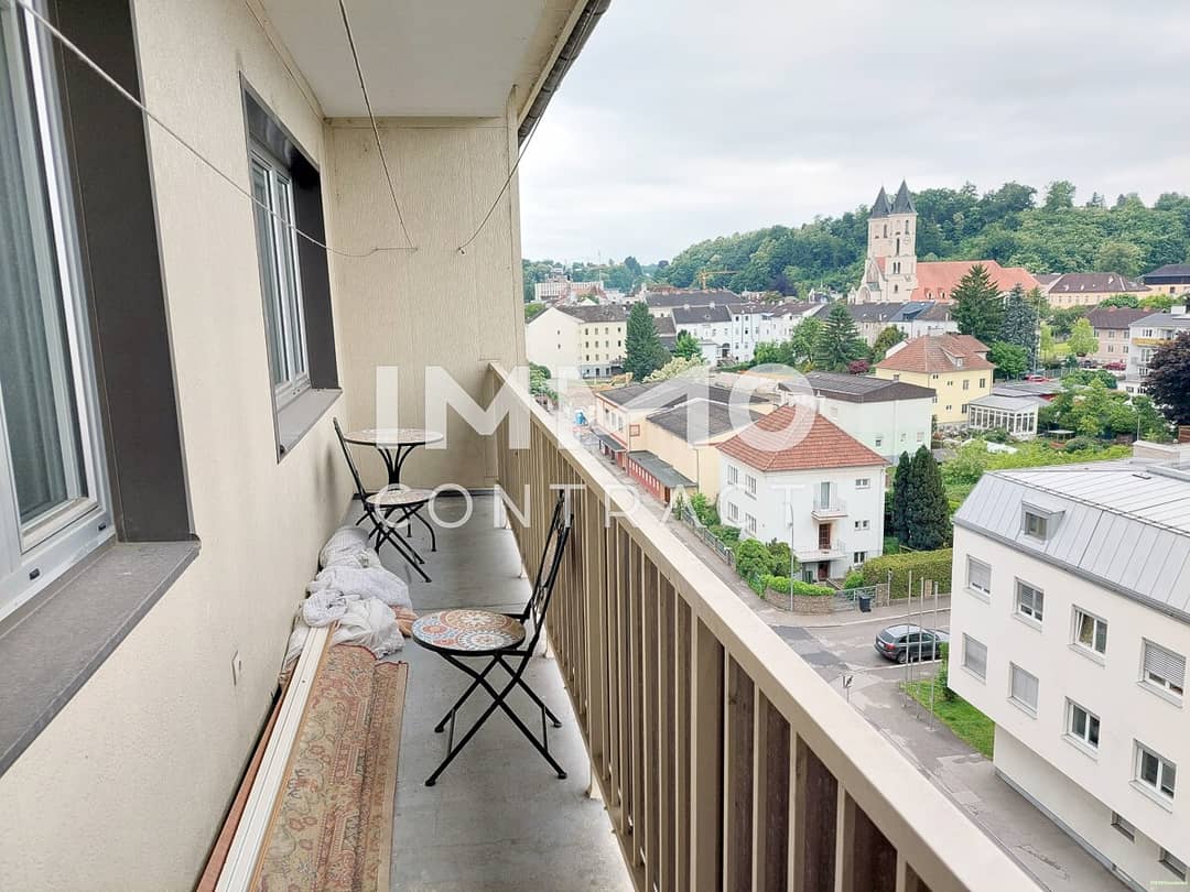 Apartment with loggia and elevator in city center