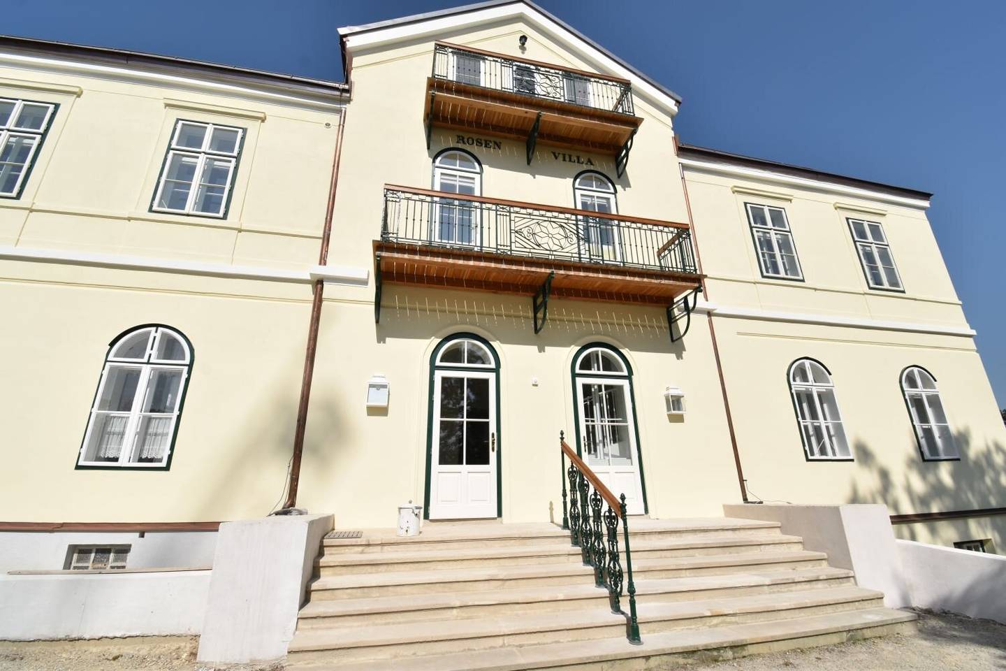 156 m² Büro mit Terrasse in Bad Vöslau