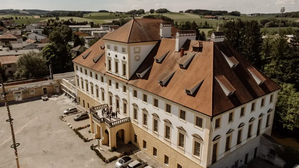 Castle apartment with quiet location and lift
