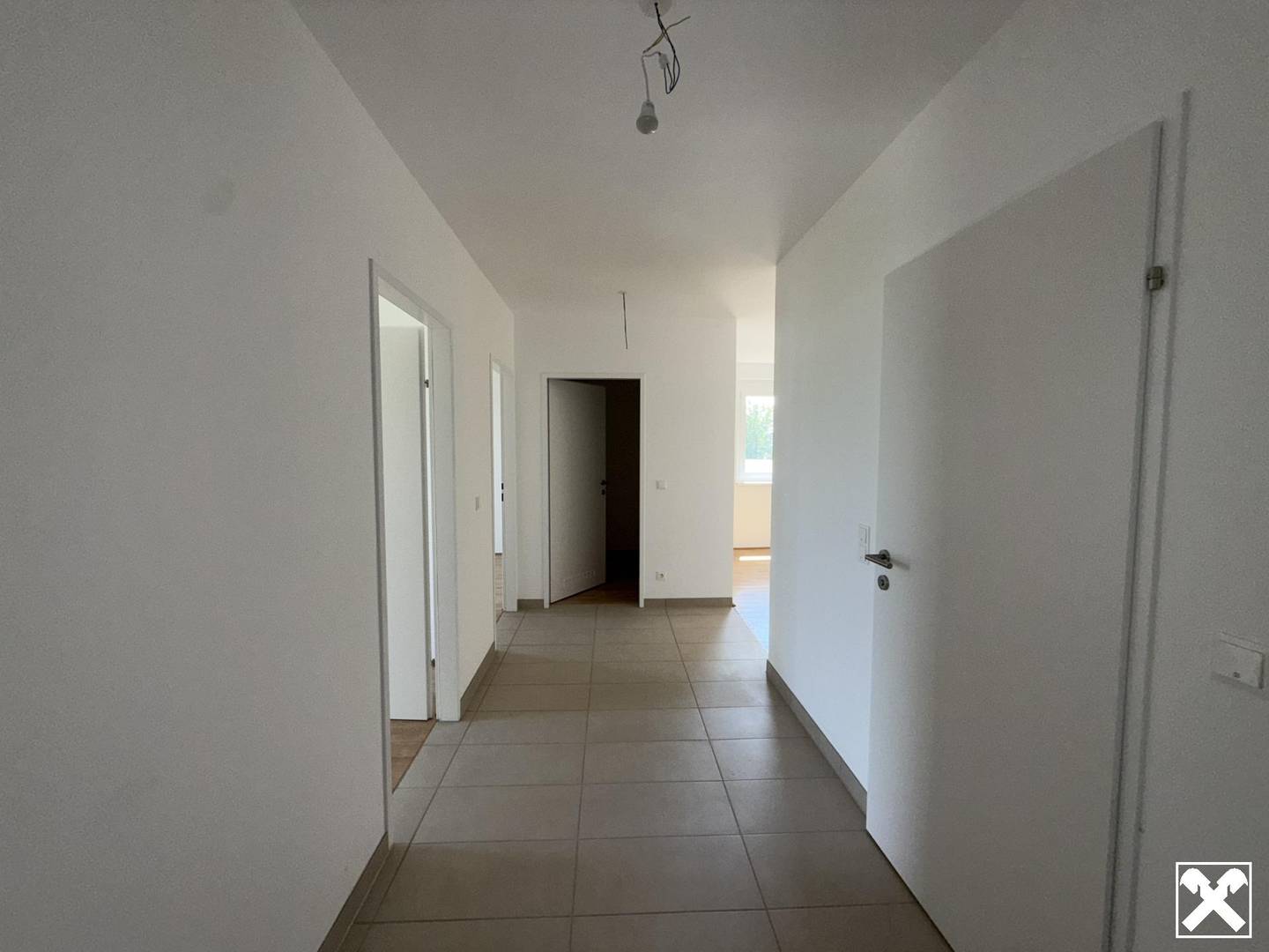Apartment first occupancy with balcony and underground parking