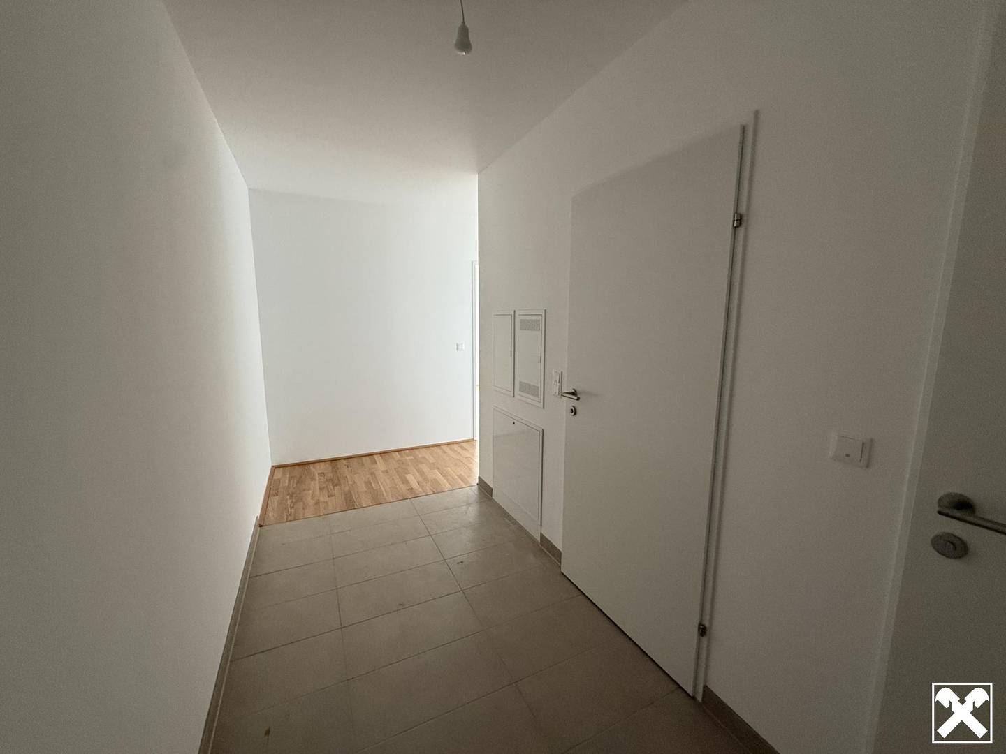 Apartment with balcony and underground parking