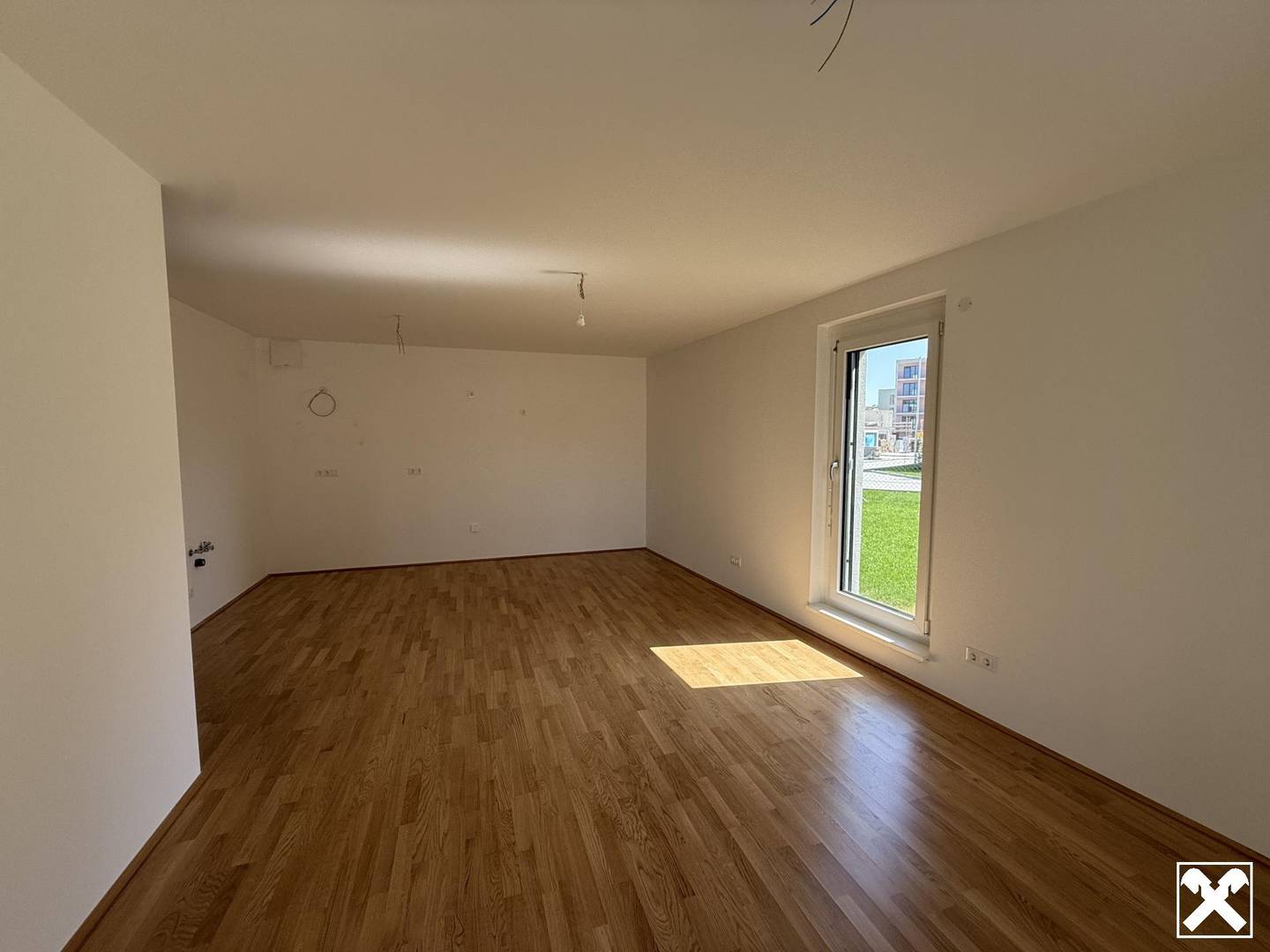 Ground floor apartment with large private garden
