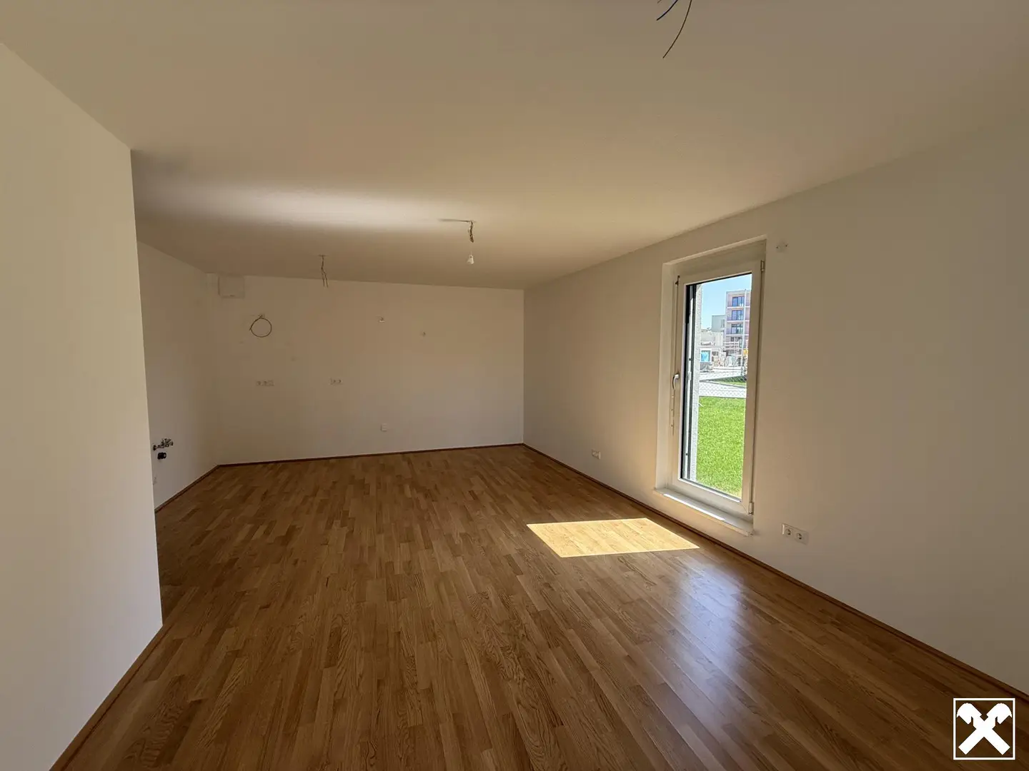Ground floor apartment with large private garden
