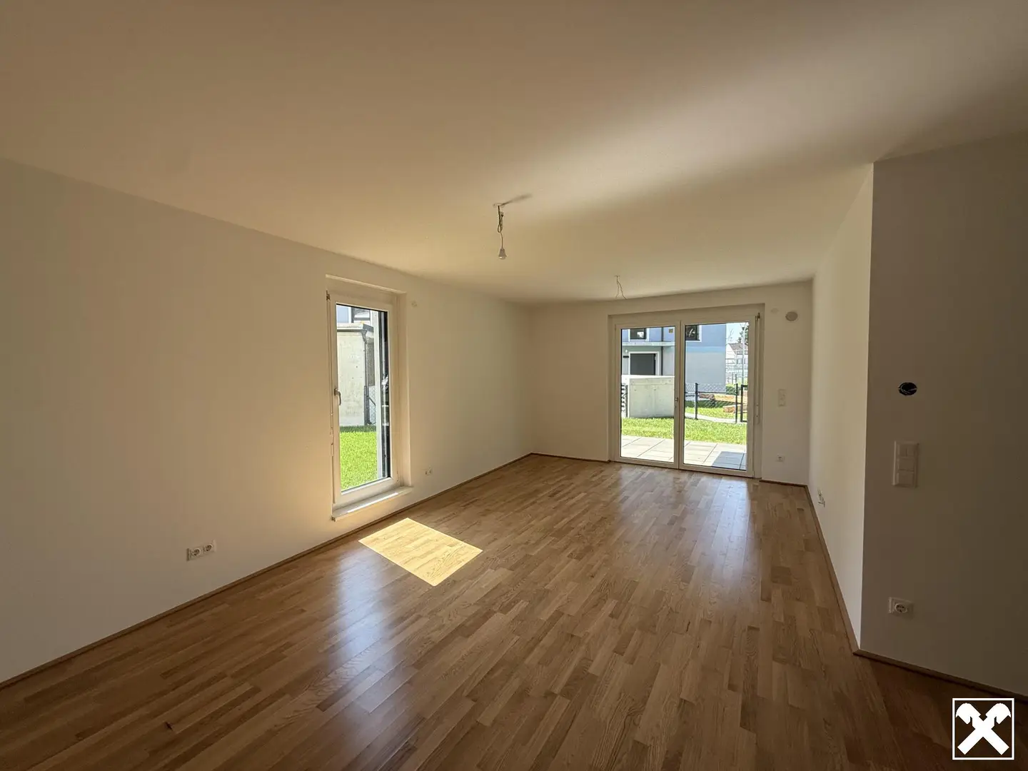 Ground floor apartment with large private garden