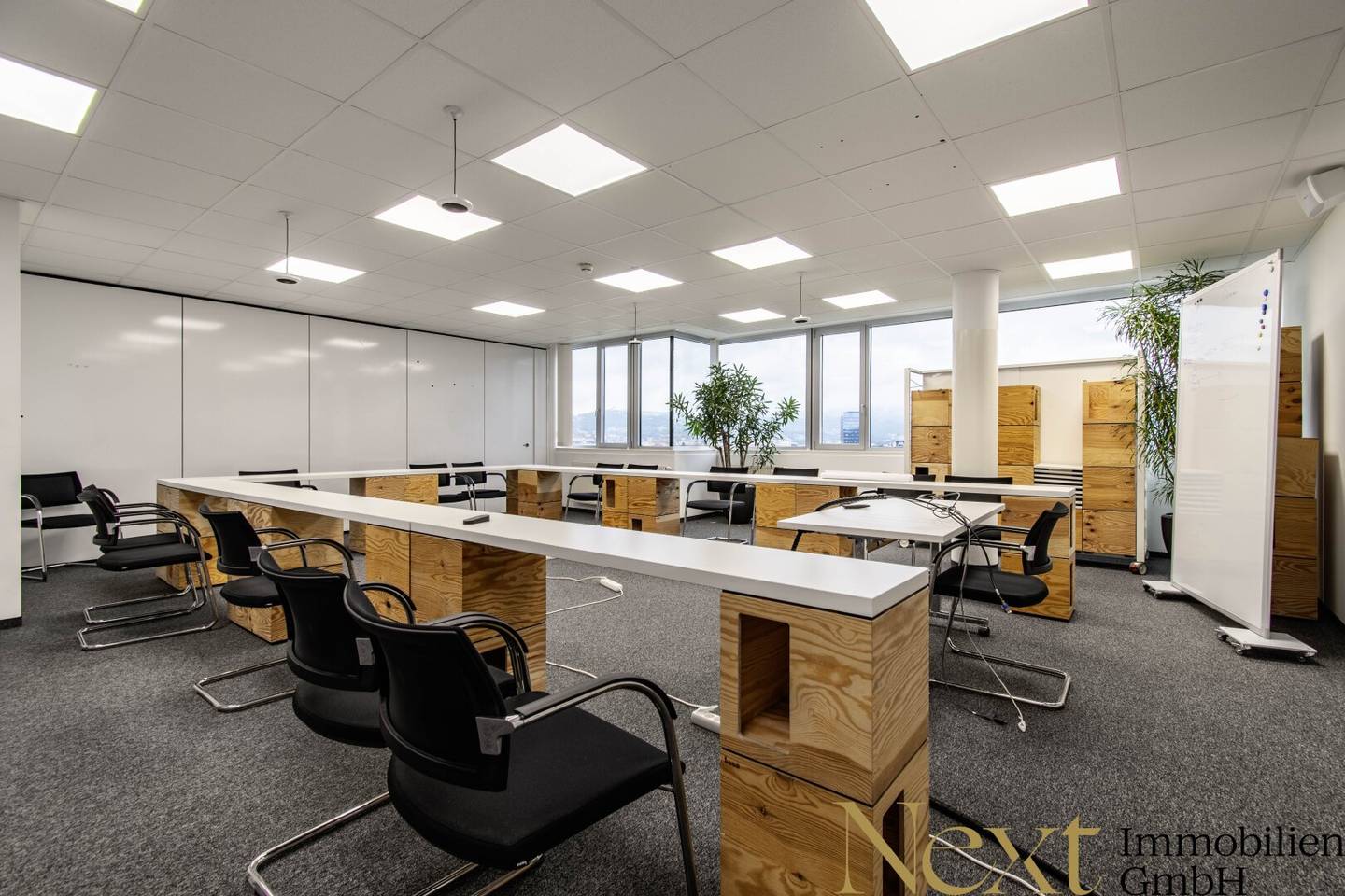Bright and modern office space in City Tower II in Linz for rent