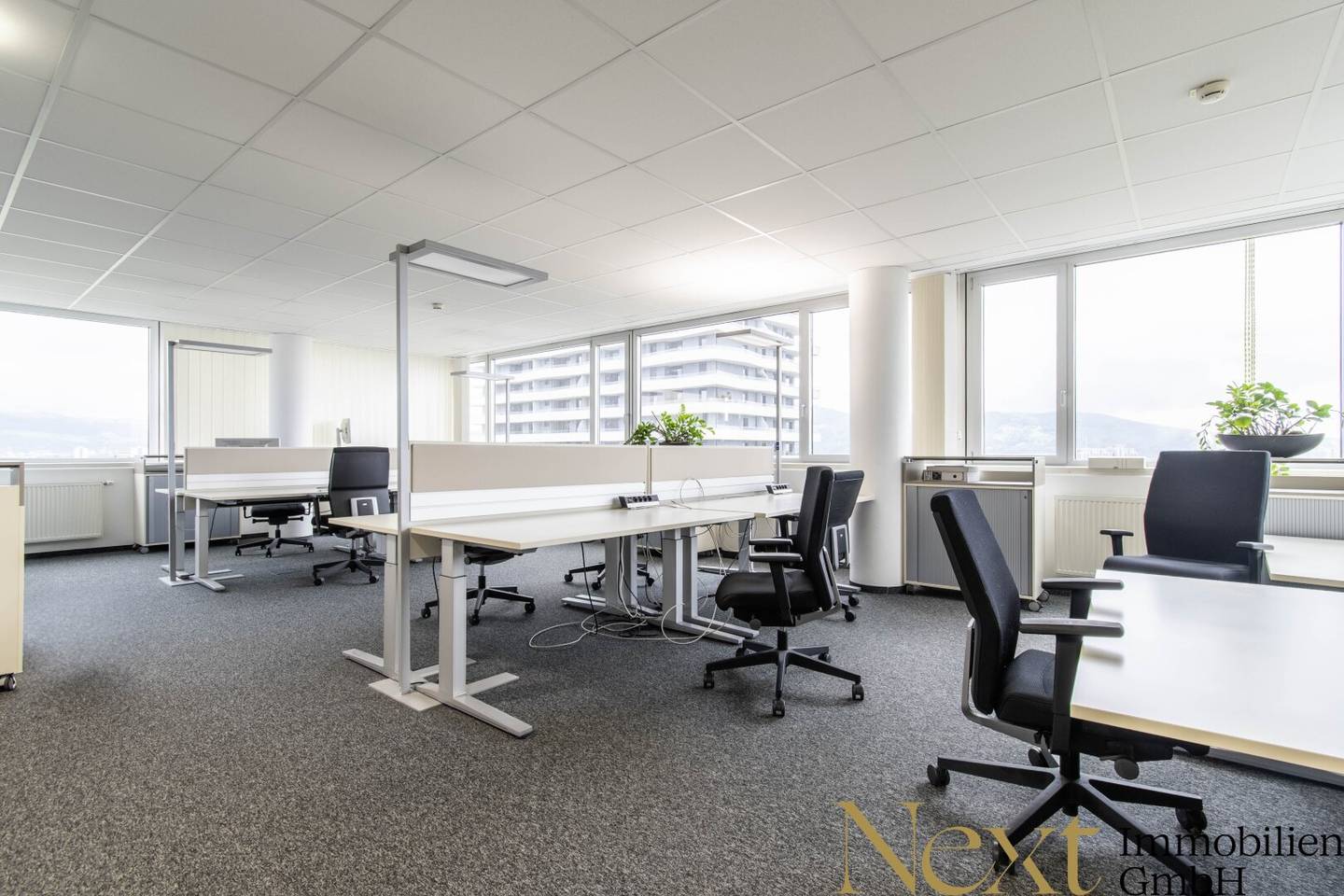 Bright and modern office space in City Tower II in Linz for rent