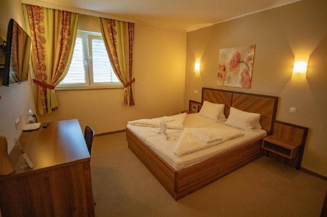Modernes 3 Sterne Business-/Golfhotel mit Blick auf Neusiedlersee zu verpachten bzw zu verkaufen