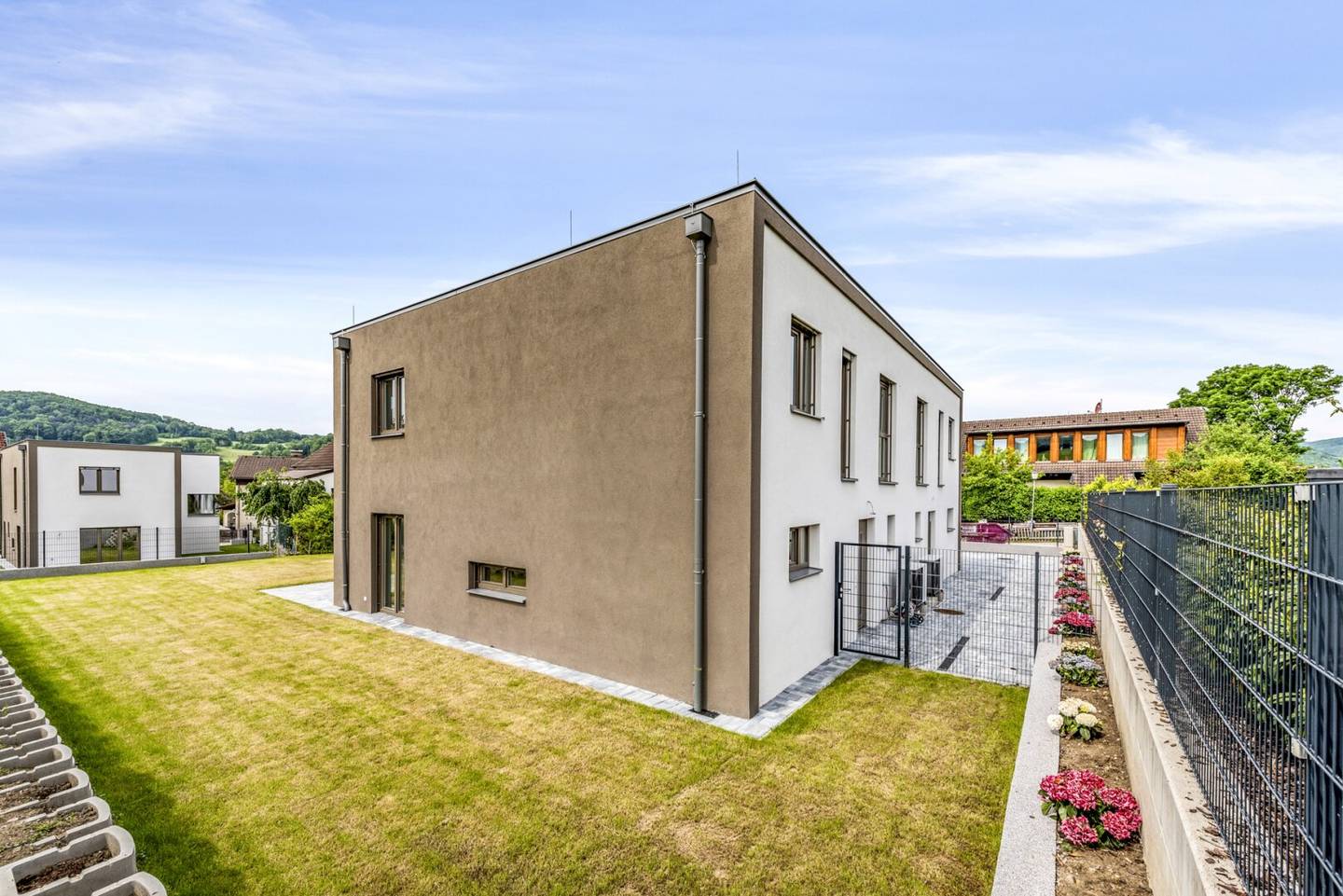 ECKREIHENHAUS MIT GROSSEM GARTEN IN ST.PÖLTEN