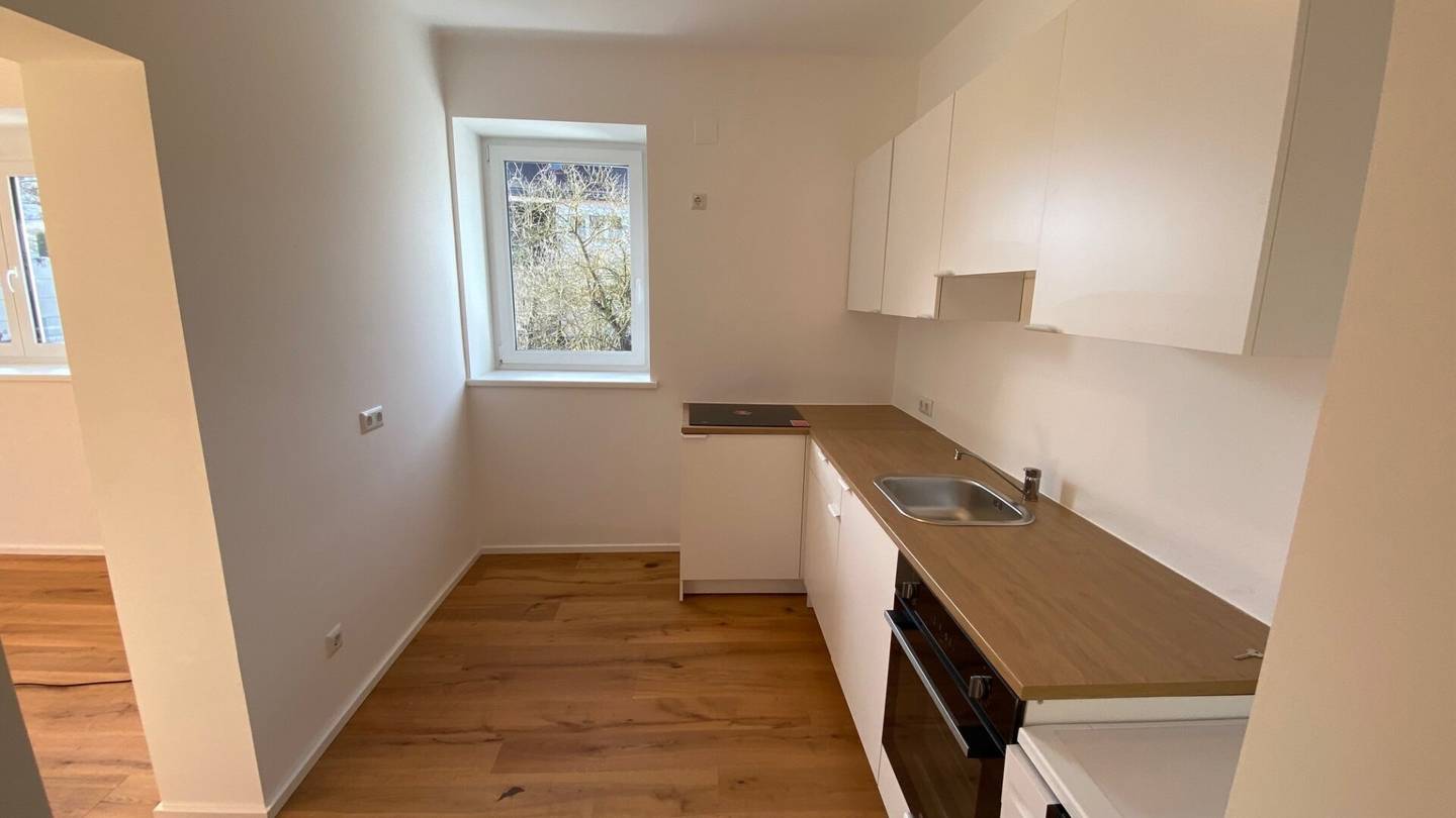 INVESTMENT HIT IN ST.PÖLTEN - 4% RETURN - COMPLETELY RENOVATED APARTMENT WITH GENEROUS LAYOUT