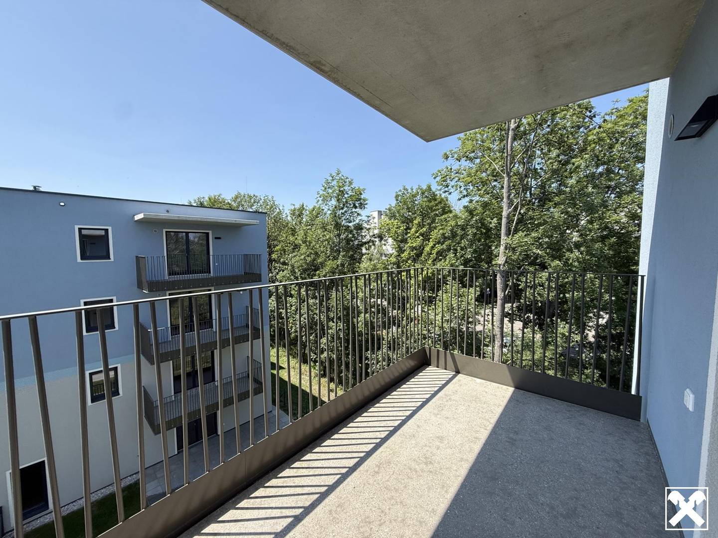 Dachgeschosswohnung balcony and garage included