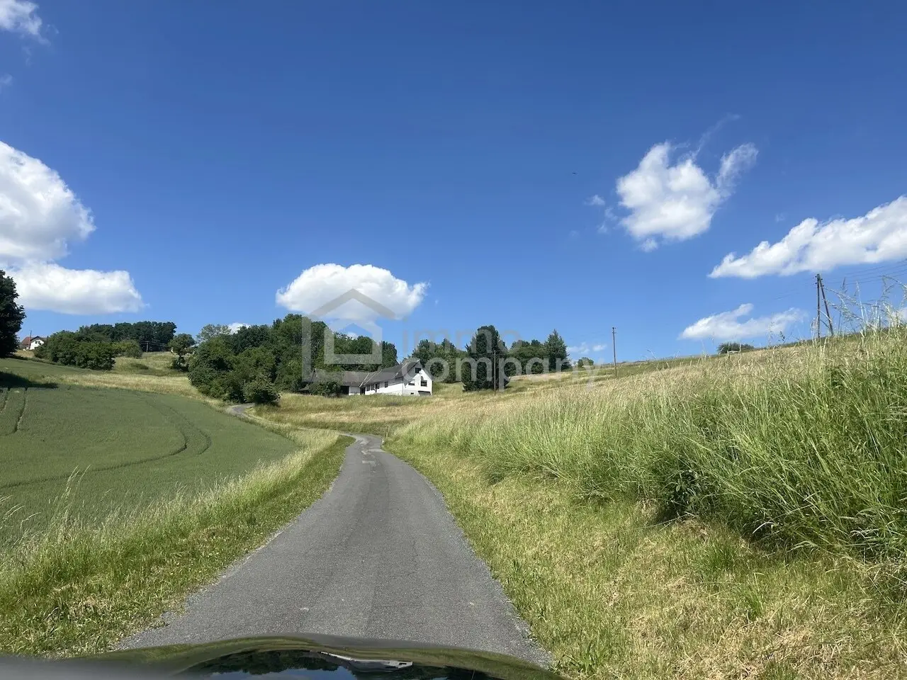 46,000 m² plot house in the middle single location perfect for self sufficiency
