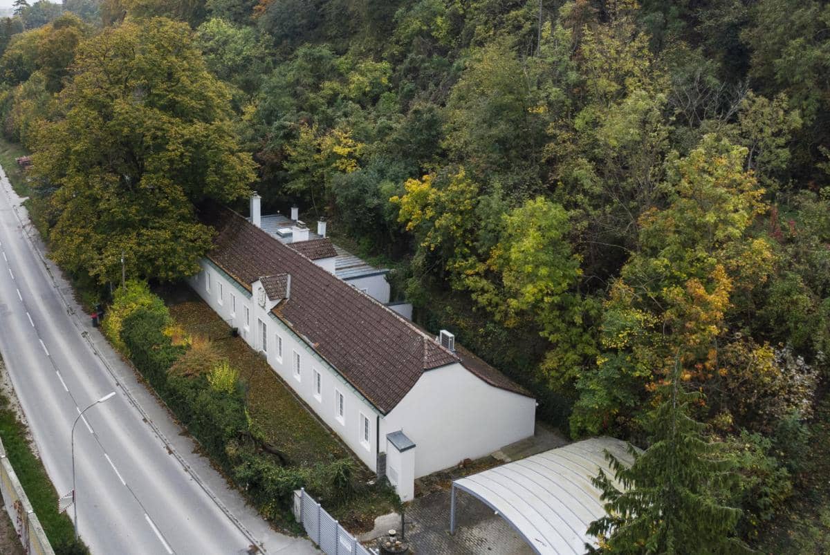 ++ Idyllisches ANWESEN an der DONAU – Ein einzigartiges JUWEL ++