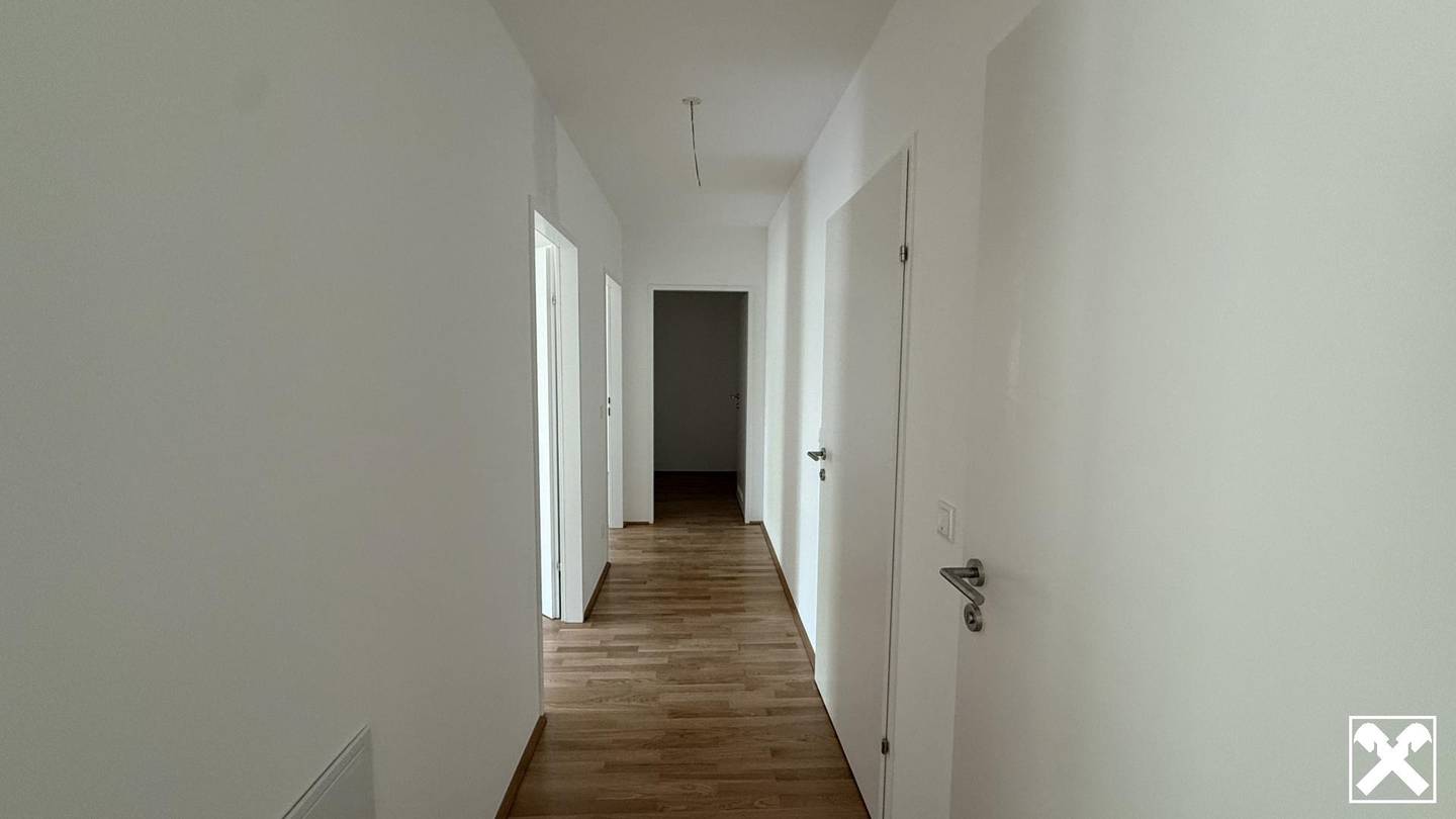 Apartment with balcony and underground parking