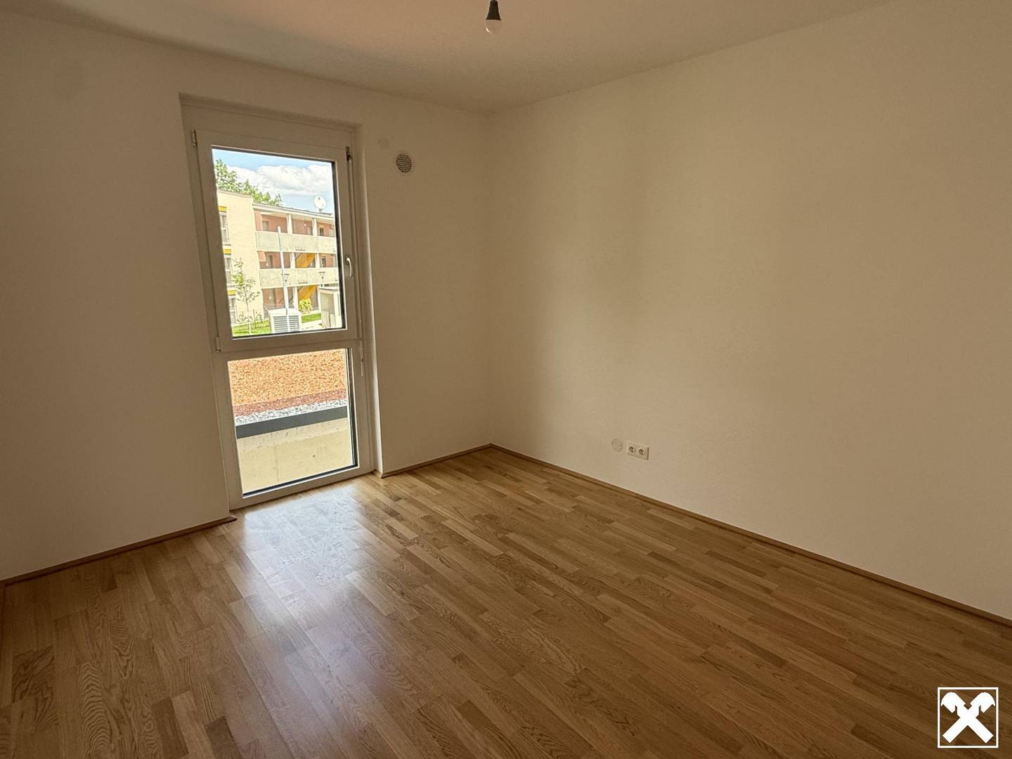 First occupancy apartment with balcony and underground parking