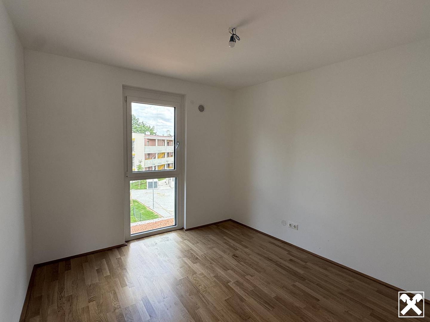 Attic apartment with balcony and Tiefgaragenplatz