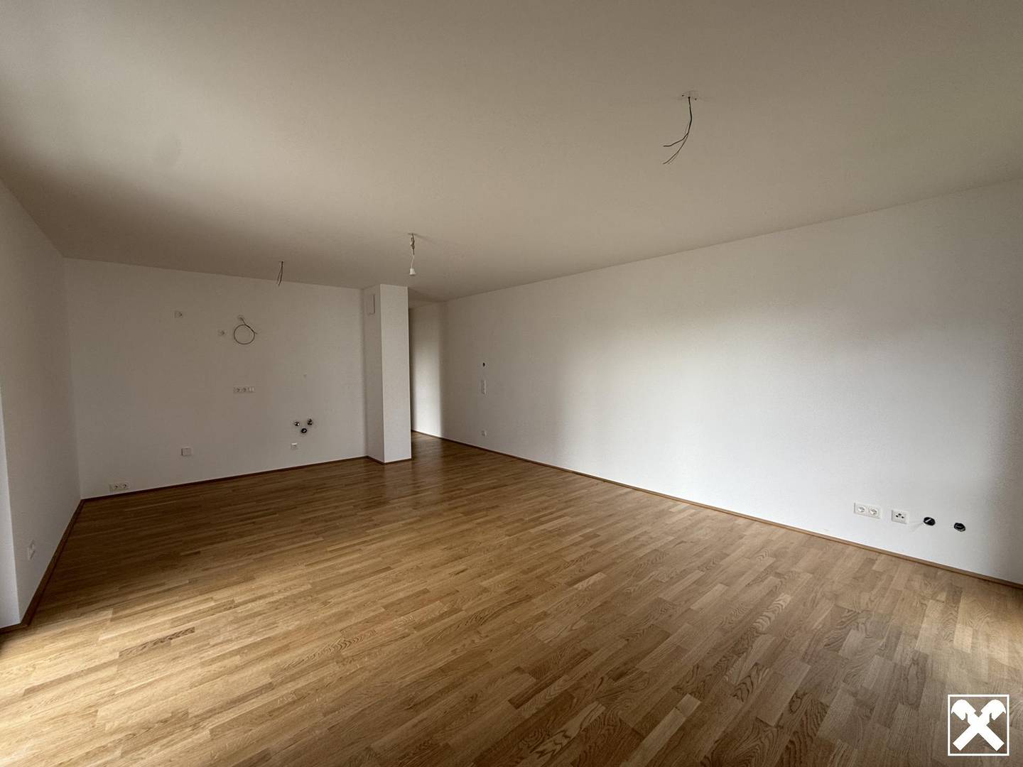 Two room home with balcony and underground parking