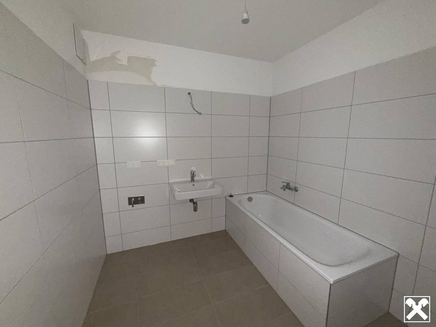Two room home with balcony and underground parking