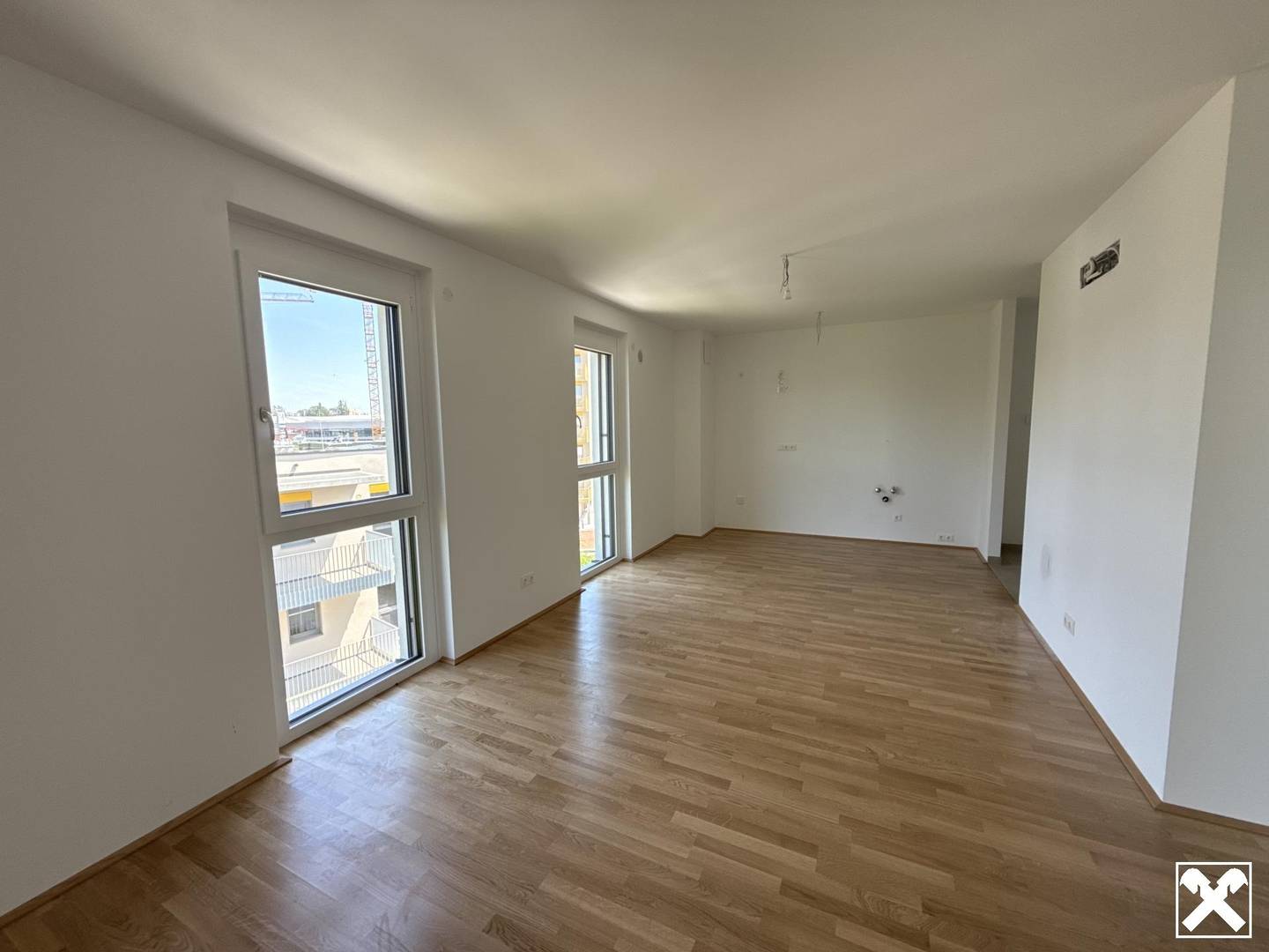 Attic apartment with balcony and parking