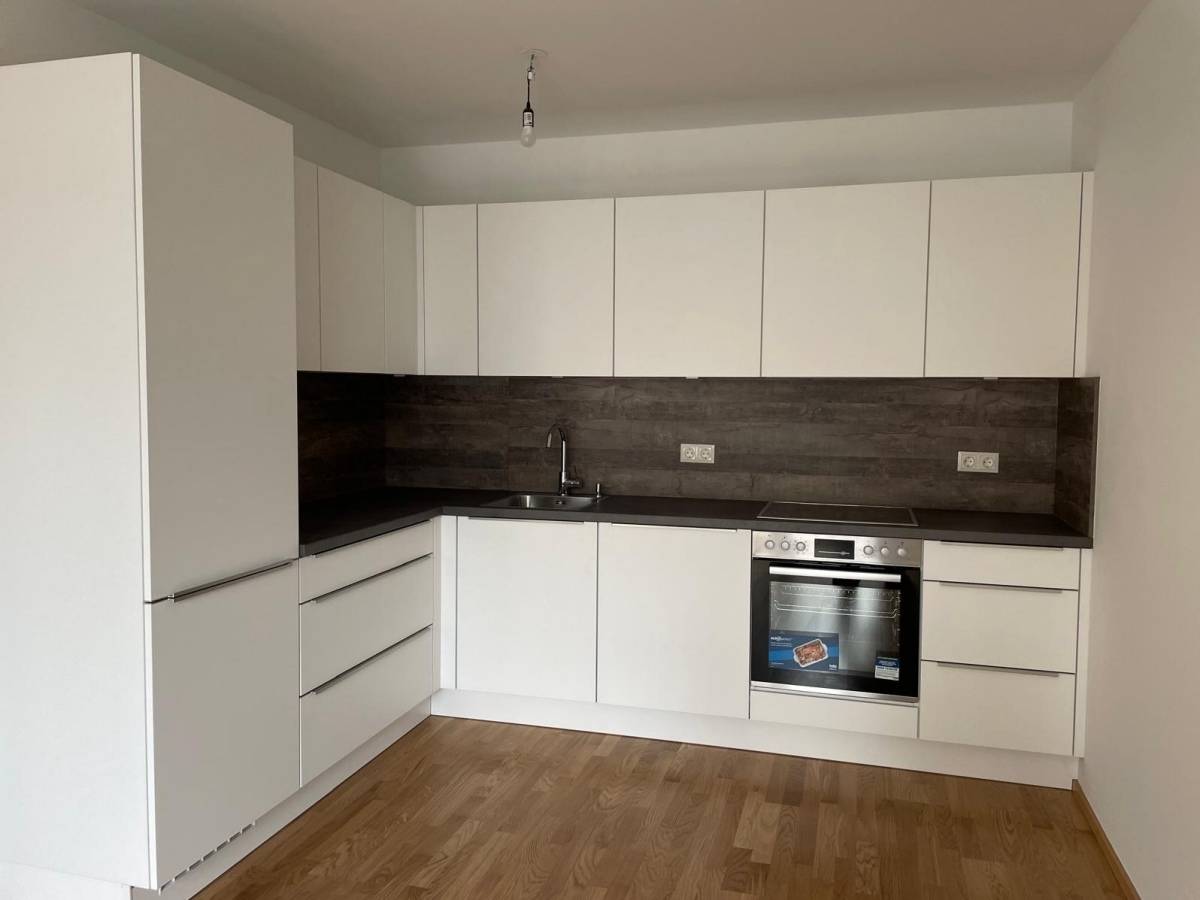 New Build Apartment with Terrace