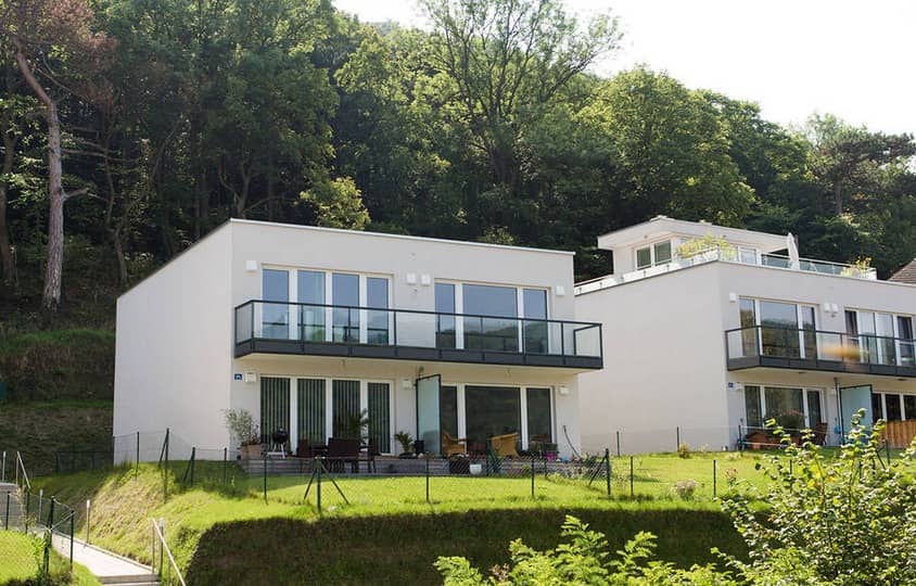 Ground floor apartment with garden terrace view