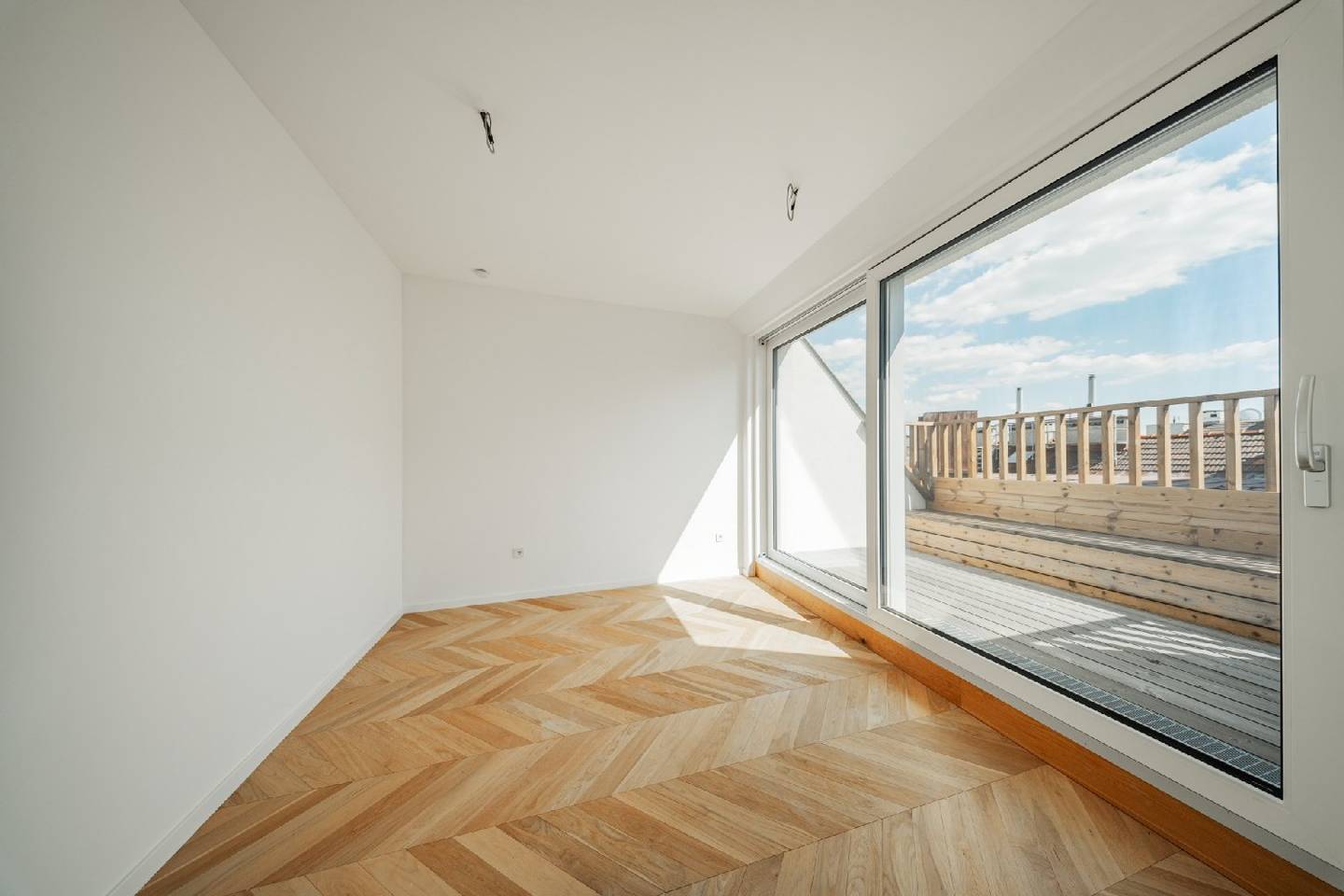 Dachgeschosswohnung mit zwei Terrassen