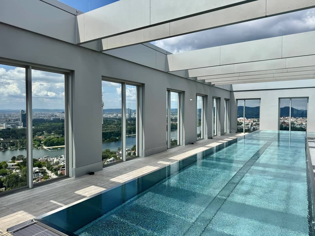 Wohnung mit Dachterrassenpool und Weitblick