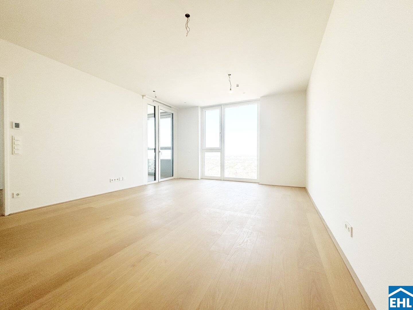 31st floor flat loggia and underfloor heating