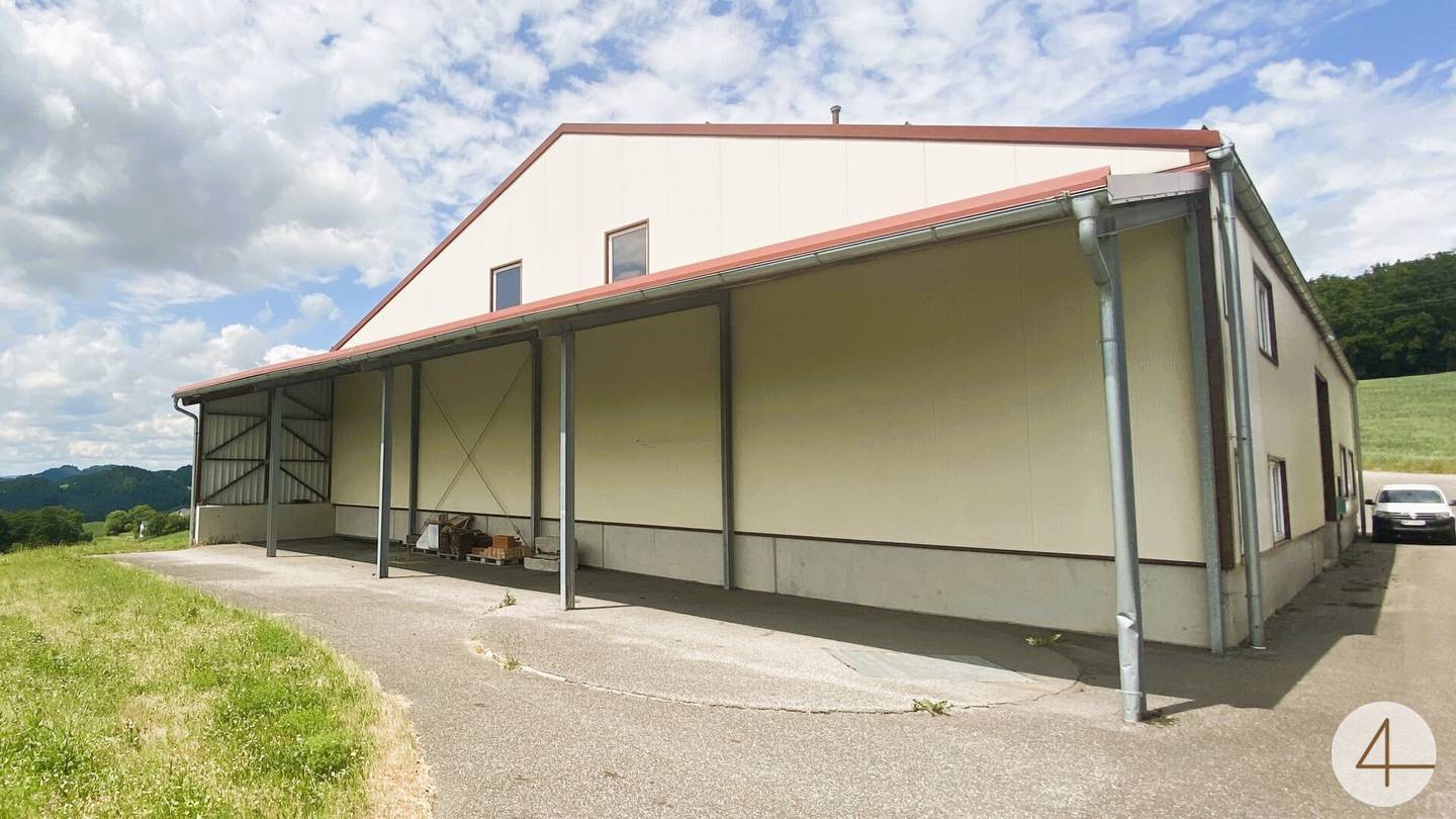 Heated Hall 600 m² for Rent